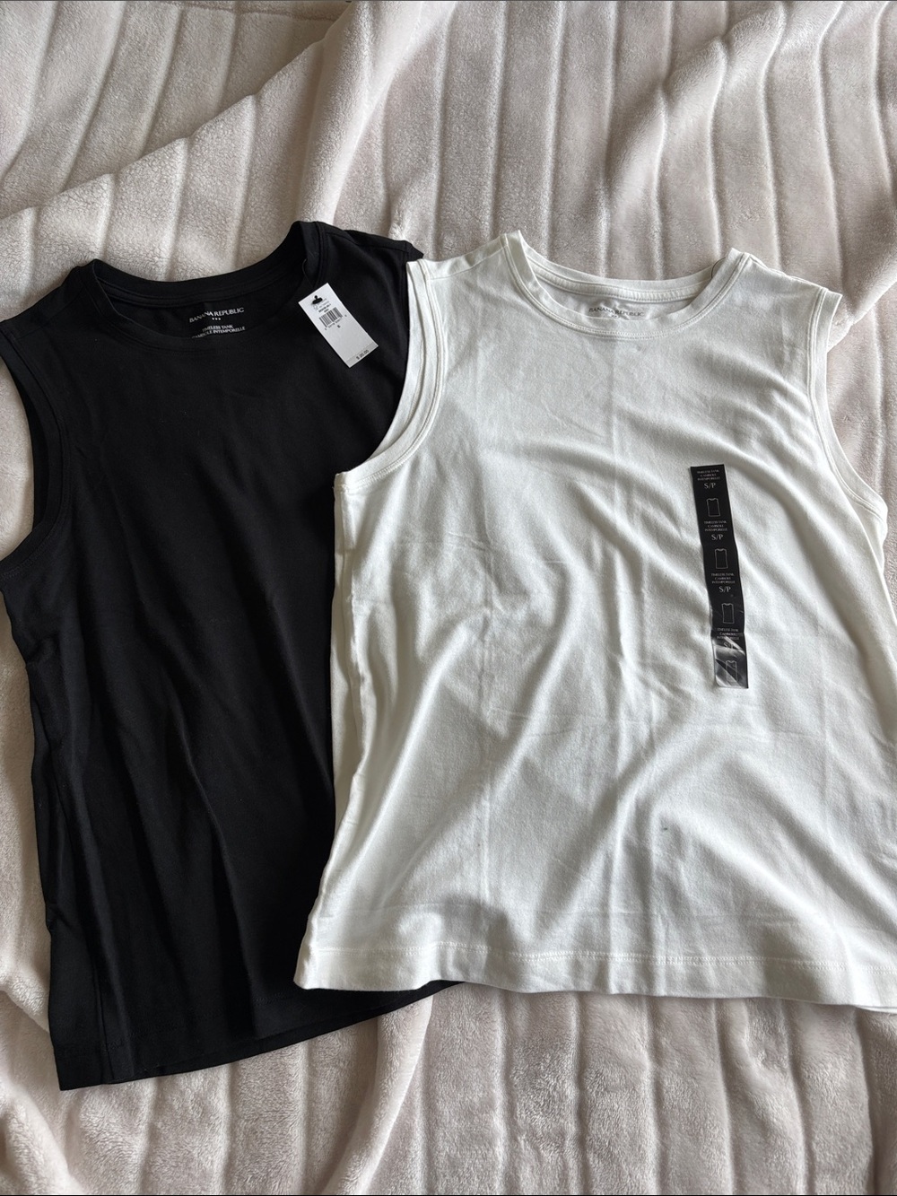 Banana Republic Women’s Sleeveless Crew Tanks - black and white lot